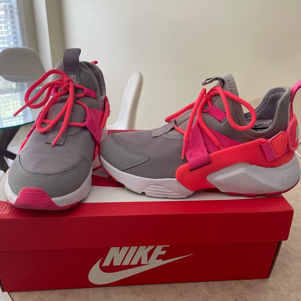 Wmns Air Huarache City Low